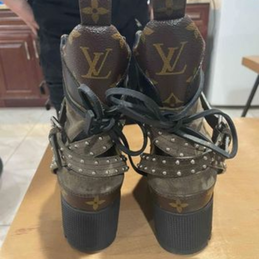 LV combat boots size 6.5W - Picture 3 of 10